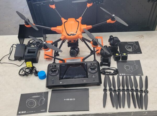 Yuneec H520 Drone with three cameras and accessories Yuneec H520 Drone with three cameras and accessories Yuneec H520 Drone with three cameras and accessories Yuneec H520 Drone with three cameras and accessories Yuneec H520 Drone with three cameras and accessories Yuneec H520 Drone with three cameras and accessories Yuneec H520 Drone with three cameras and accessories.